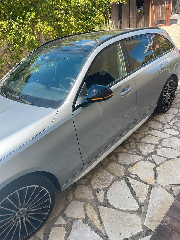 Usata Mercedes C220 220 CV (161 kW) 2024 Grigio Station wagon