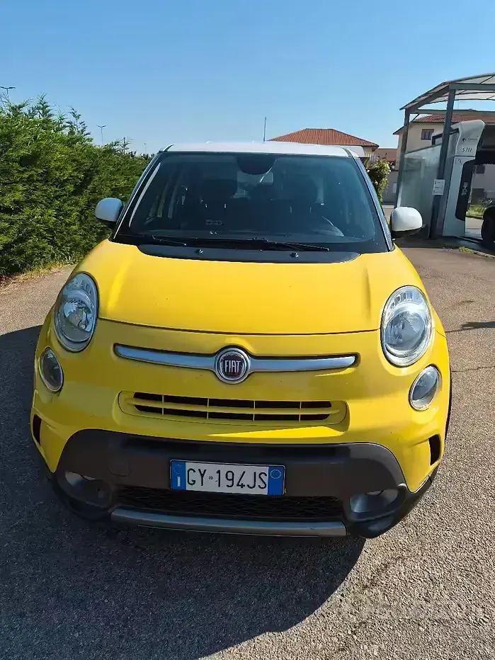 Usata Fiat 500L Trekking 105 CV (77 kW) 2014 Giallo Monovolume