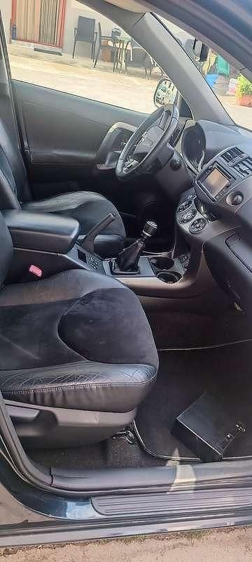 Usata Toyota RAV4 150 CV (110 kW) 2012 Blu/azzurro SUV