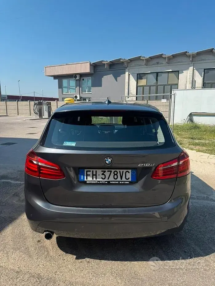 Usata BMW 218 Efficient Dynamics 150 CV (110 kW) 2017 Grigio Monovolume