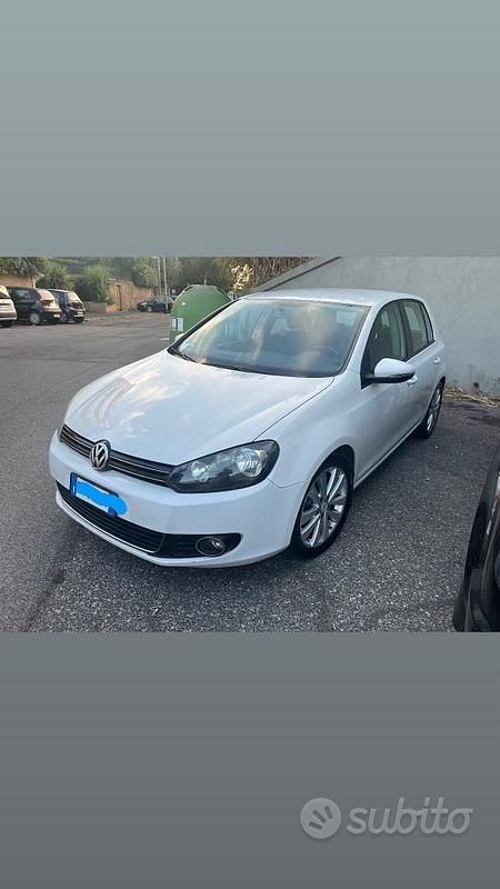 Usata VW Golf VI 102 CV (75 kW) 2011 Bianco Utilitaria