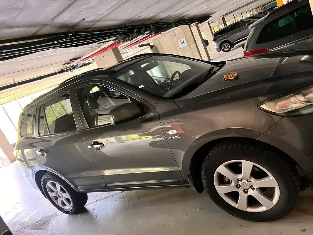 Usata Hyundai Santa Fe 155 CV (114 kW) 2006 Grigio SUV