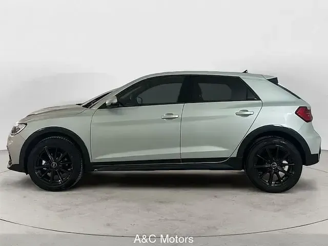 Usata Audi A1 S-Line 116 CV (85 kW) 2025 Argento SUV