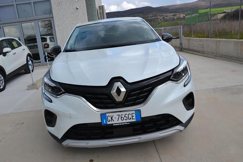 Usata Renault Captur Zen 94 CV (69 kW) 2022 Bianco SUV