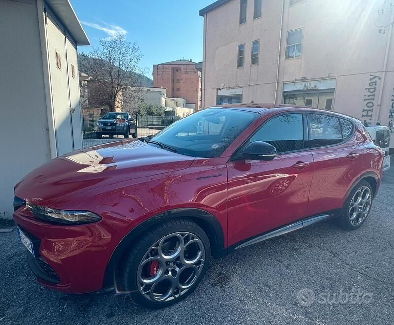 Usata Alfa Romeo Tonale Edizione Speciale 131 CV (96 kW) 2022 Rosso SUV