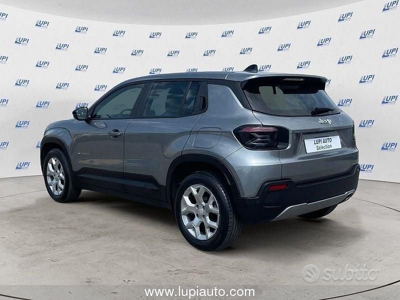 Usata Jeep Avenger Altitude 101 CV (74 kW) 2024 Grigio SUV