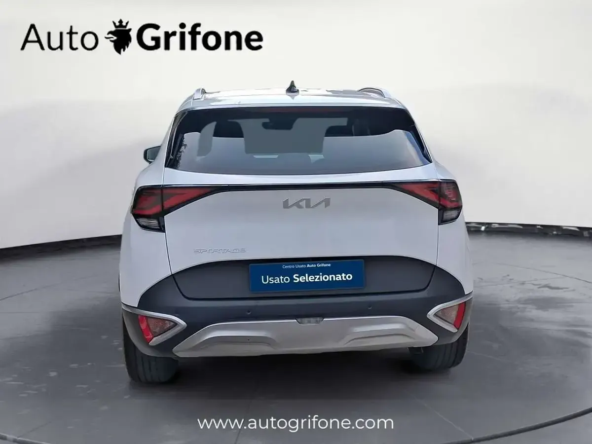 Usata Kia Sportage Style 136 CV (100 kW) 2023 Bianco SUV