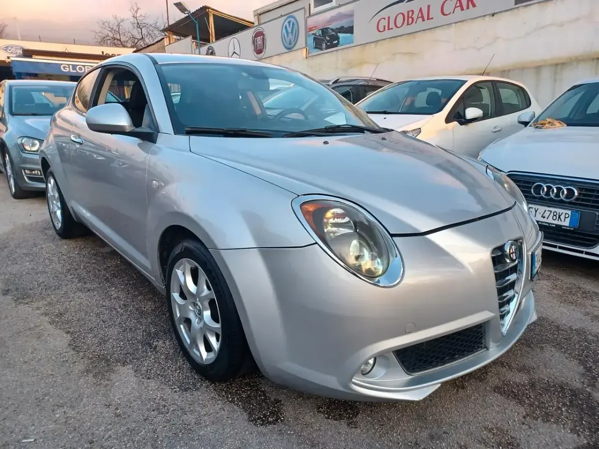 Usata Alfa Romeo MiTo Distinctive 85 CV (62 kW) 2014 Argento Utilitaria