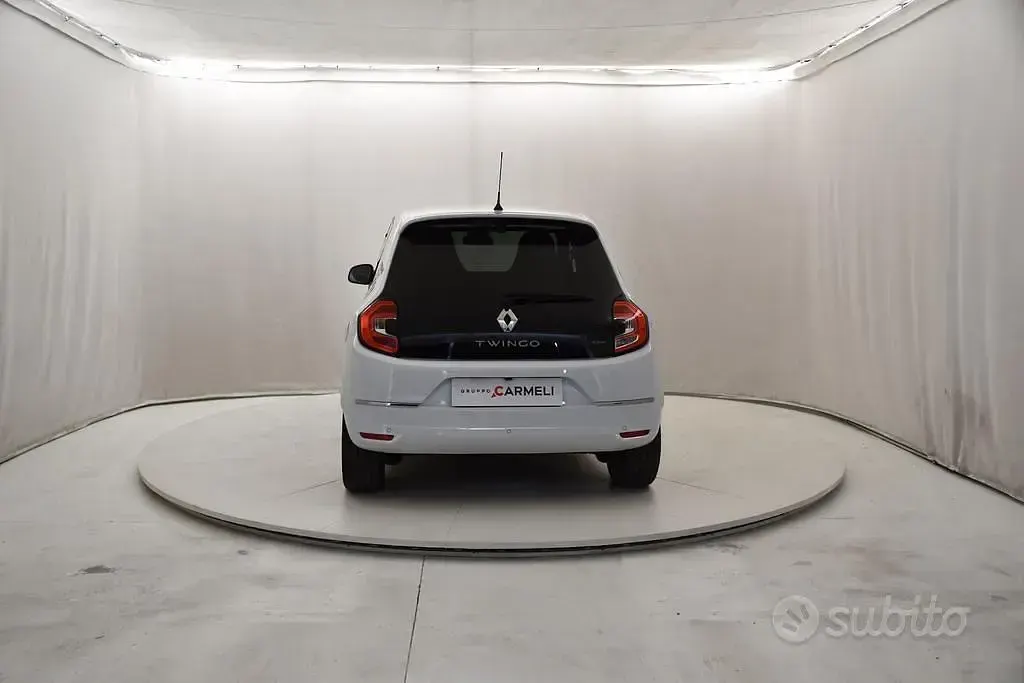Usata Renault Twingo Urban Night 60 kW (82 CV) 2023 Bianco Utilitaria