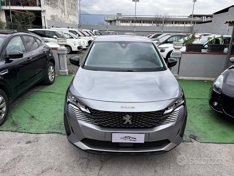 Usata Peugeot 3008 Allure 131 CV (96 kW) 2022 Grigio SUV