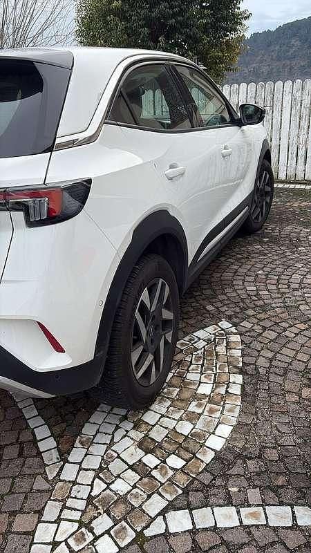 Usata Opel Mokka Edition 110 CV (80 kW) 2022 Bianco SUV
