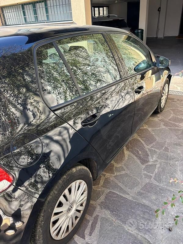 Usata VW Golf VI Style 80 CV (58 kW) 2011 Nero Utilitaria