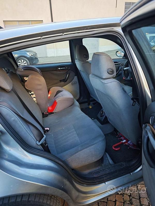 Usata Alfa Romeo 147 2007 Grigio Utilitaria