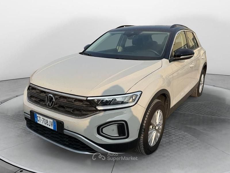 Usata VW T-Roc Life 110 CV (80 kW) 2024 Beige SUV