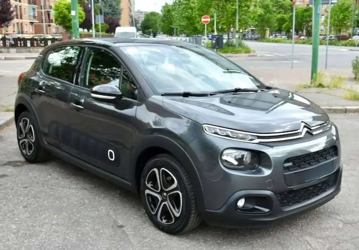 Usata Citroën C3 Shine 82 CV (60 kW) 2017 Grigio Berlina