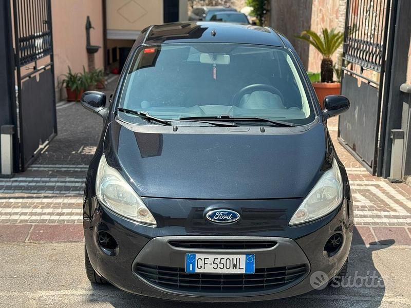 Usata Ford Ka 69 CV (50 kW) 2015 Nero Berlina