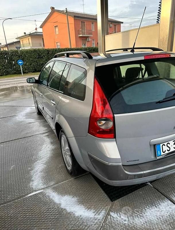 Usata Renault Mégane GrandTour 120 CV (88 kW) 2003 Grigio Station wagon