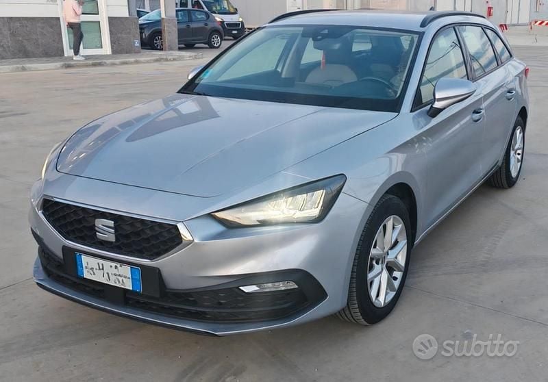 Grigio Usata 2022 Seat Leon Tre volumi | 14.500 € (Ottimo prezzo) - Immagine 1/4