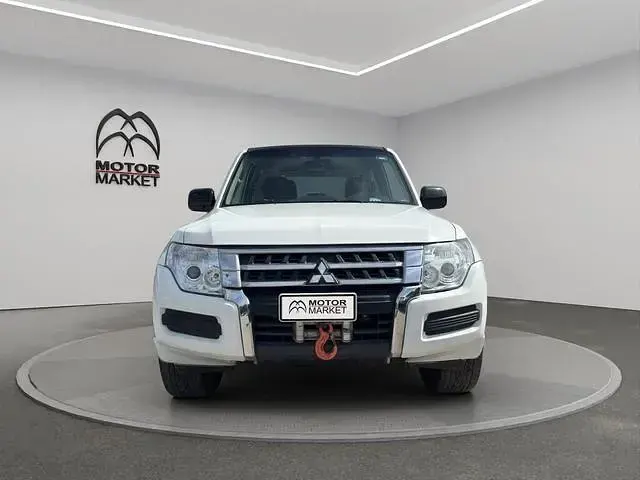 Usata Mitsubishi Pajero 190 CV (139 kW) 2018 Bianco SUV