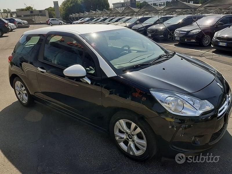 Usata DS Automobiles DS3 Chic 68 CV (50 kW) 2011 Nero Coupé