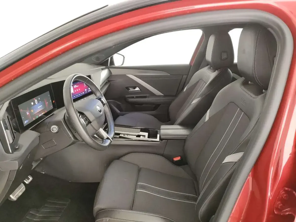 Occasion Opel Astra Elegance 131 ch (96 kW) 2024 Rouge Citadine