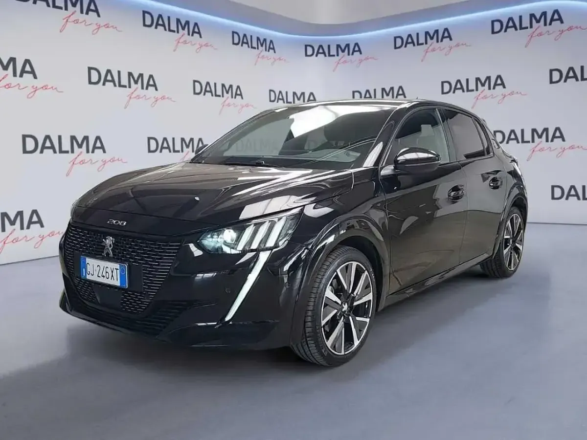 Usata Peugeot 208 GT 131 CV (96 kW) 2022 Utilitaria