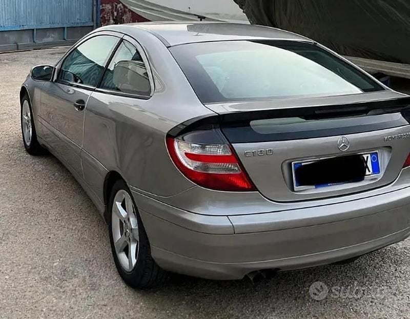 Usata Mercedes C180 143 CV (105 kW) 2008 Grigio Coupé