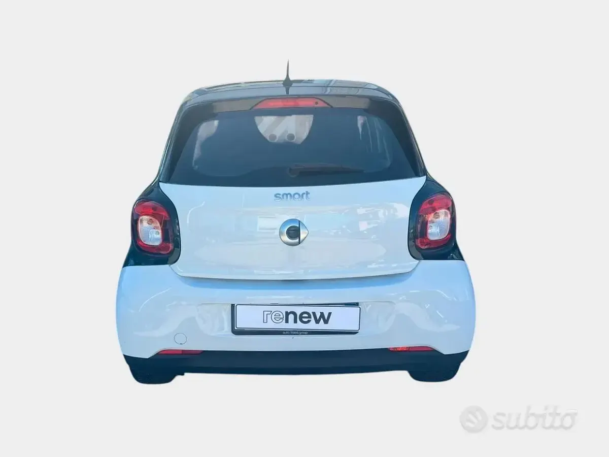Usata Smart ForFour 71 CV (52 kW) 2019 Bianco Utilitaria