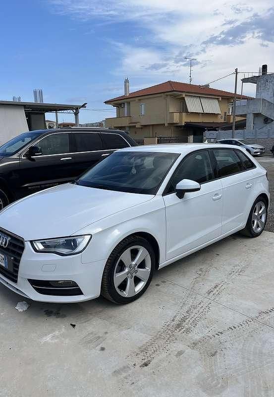 Usata Audi A3 Ambition 110 CV (80 kW) 2015 Berlina