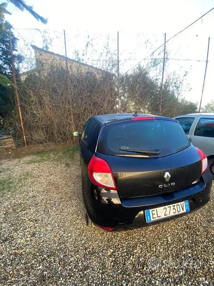 Usata Renault Clio IV 75 CV (55 kW) 2012 Nero Berlina