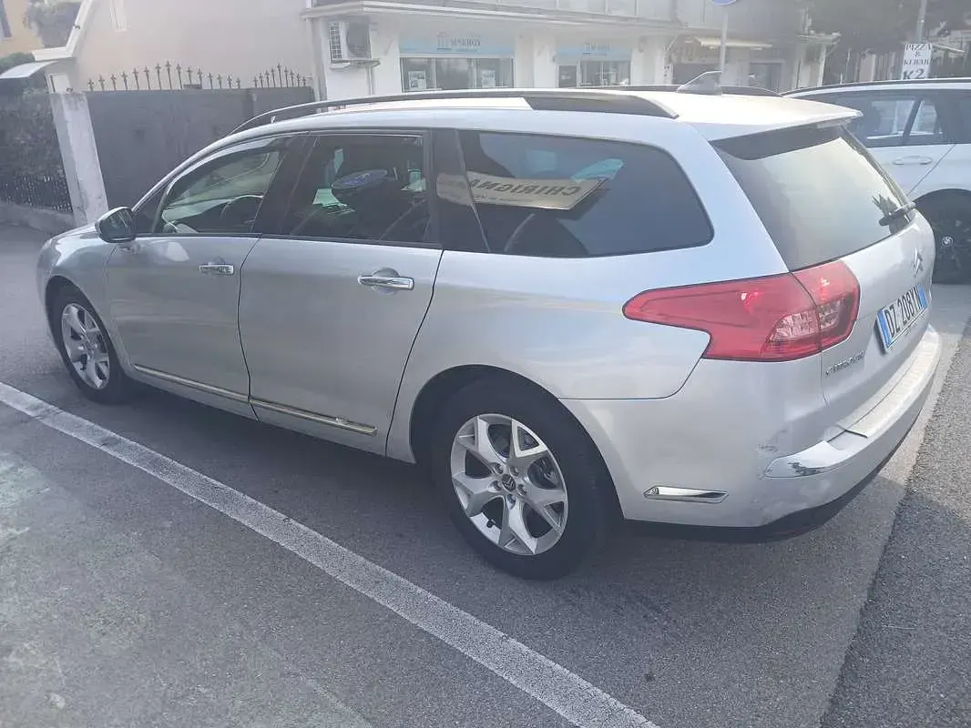 Usata Citroën C5 Business Class 136 CV (100 kW) 2009 Bianco Station wagon