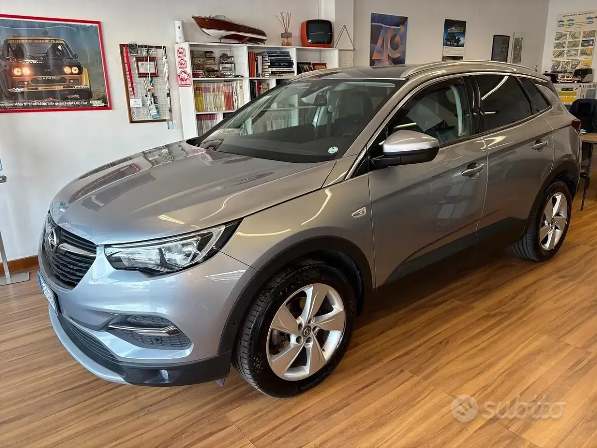Usata Opel Grandland X Innovation 120 CV (88 kW) 2018 Grigio SUV