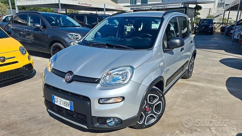 Argento Usata 2021 Fiat Panda Lounge Due volumi | 10.900 € (Buon prezzo) - Immagine 1/4