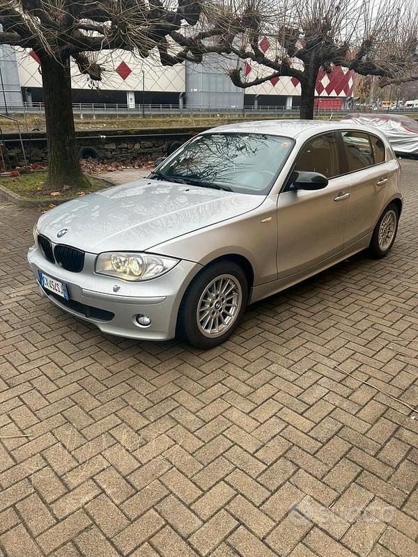 Gebraucht BMW 118 122 PS (89 kW) 2005 Kleinwagen
