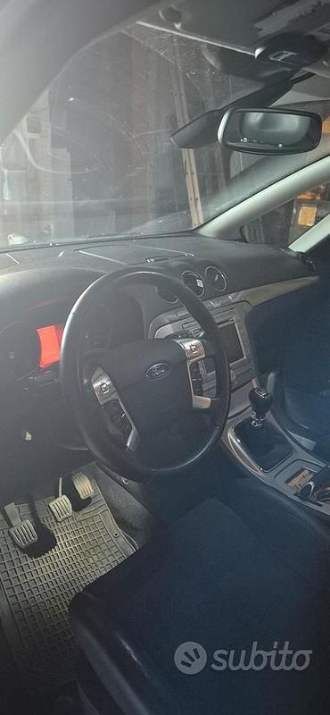 Usata Ford S-MAX 140 CV (102 kW) 2007 Grigio Monovolume