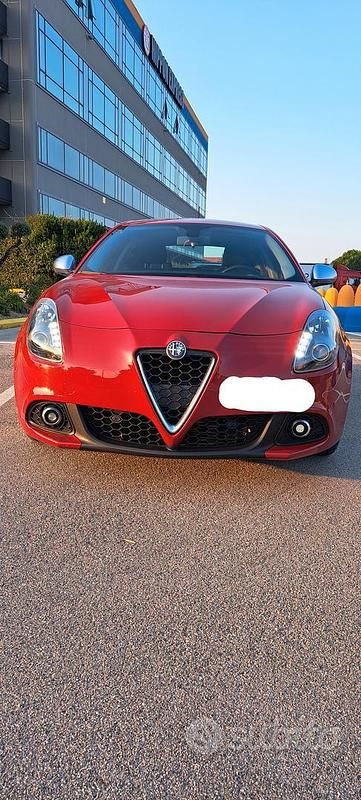 Usata Alfa Romeo Giulietta Super 120 CV (88 kW) 2019 Rosso Berlina