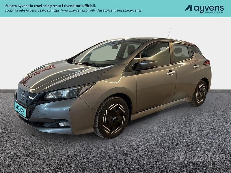 Usata Nissan Leaf Acenta 110 kW (150 CV) 2023 Grigio Utilitaria