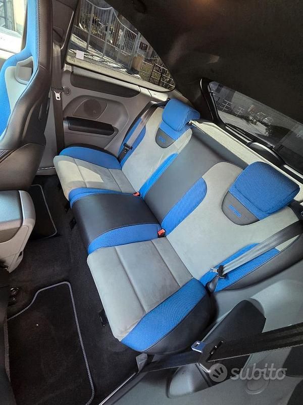 Usata Ford Focus RS 305 CV (224 kW) 2010 Bianco Berlina