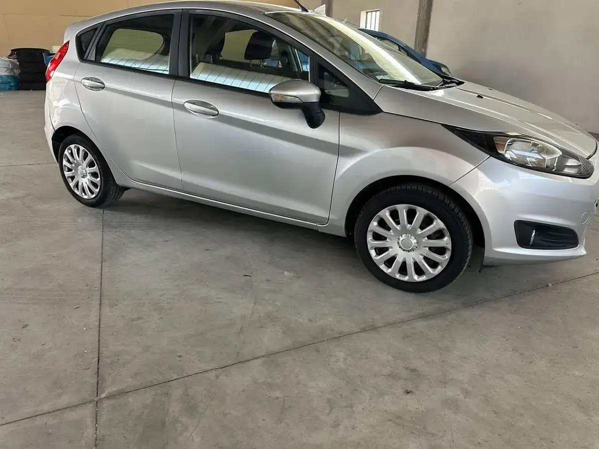 Usata Ford Fiesta Business Edition 80 CV (58 kW) 2013 Other Berlina