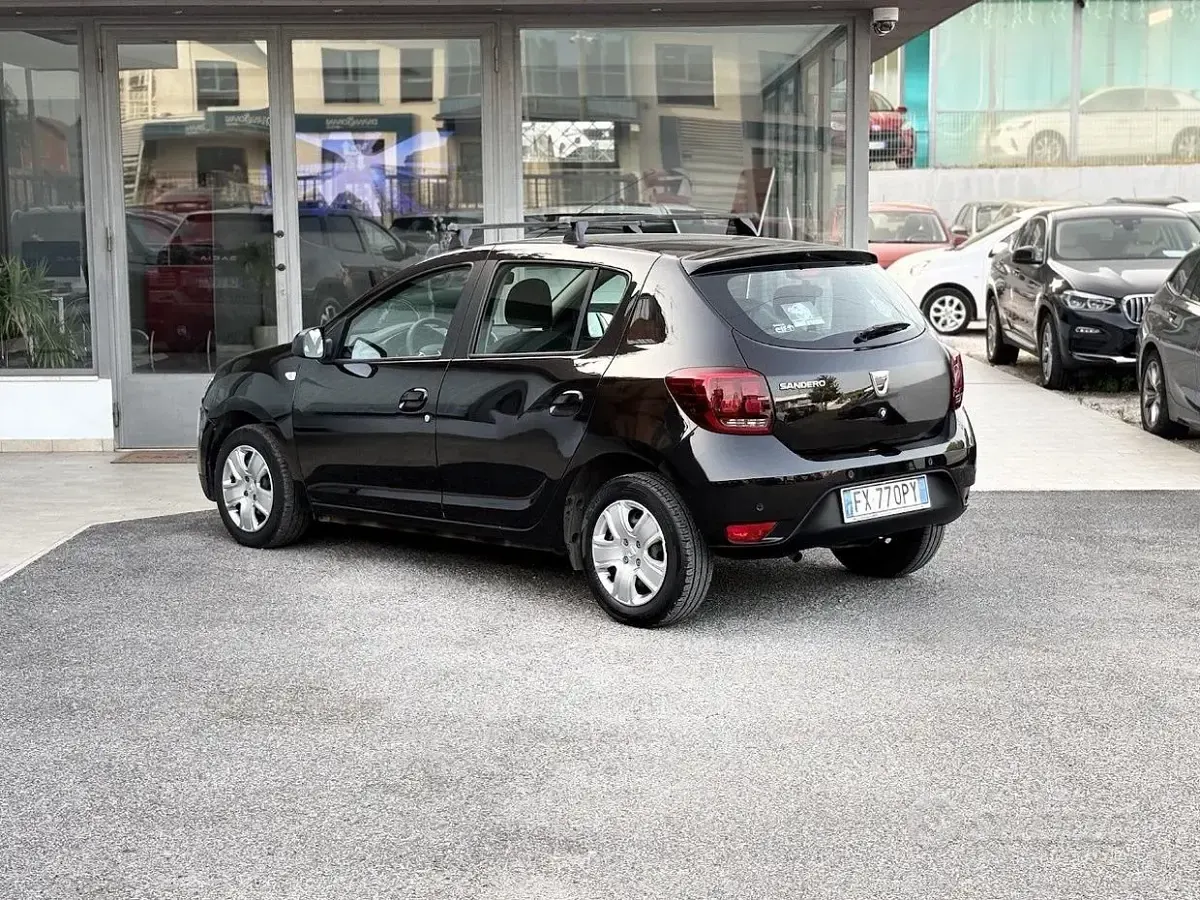 Usata Dacia Sandero 90 CV (66 kW) 2019 Nero Berlina
