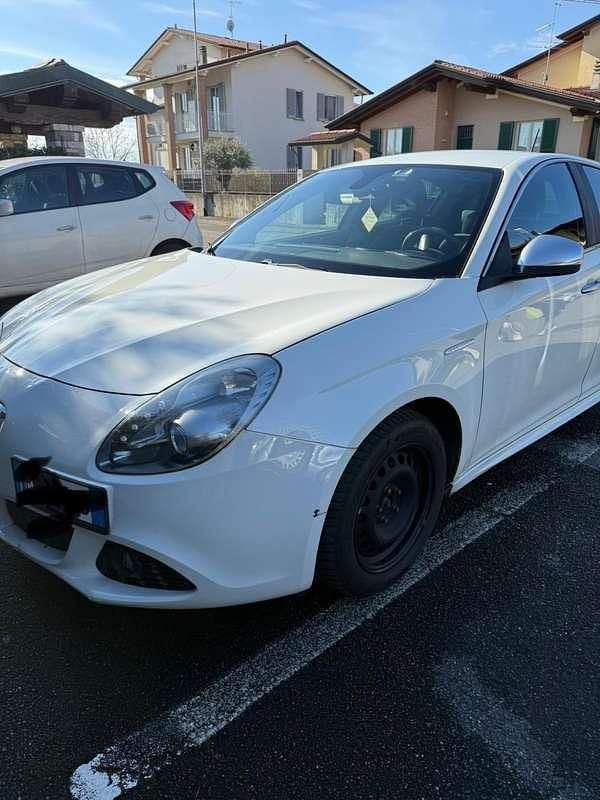 Usata Alfa Romeo Giulietta Distinctive 105 CV (77 kW) 2010 Utilitaria