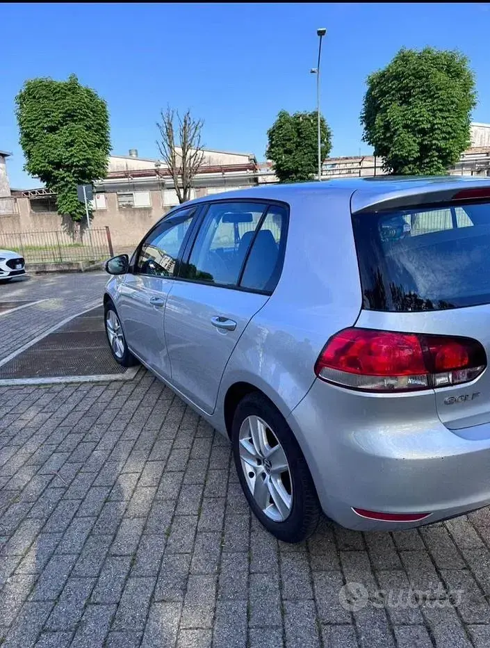 Usata VW Golf VI 102 CV (75 kW) 2009 Utilitaria