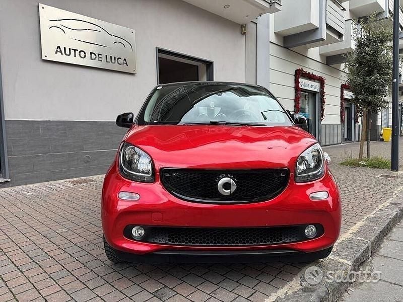 Usata Smart ForFour Prime 90 CV (66 kW) 2017 Rosso Utilitaria