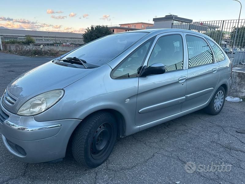 Grigio Usata 2005 Citroën Xsara Monovolume | 3000 € - Immagine 1/3