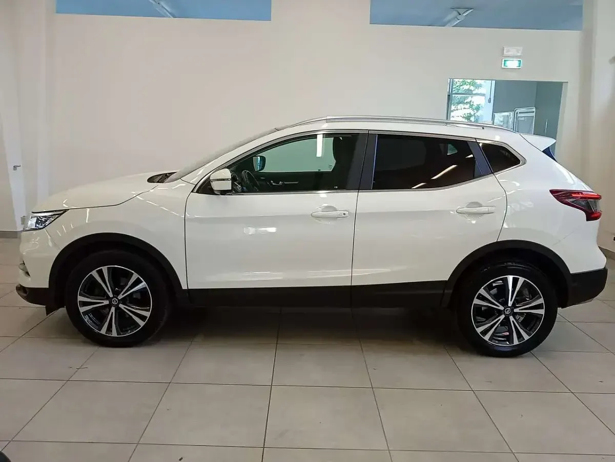 Usata Nissan Qashqai Tekna 131 CV (96 kW) 2020 Bianco SUV