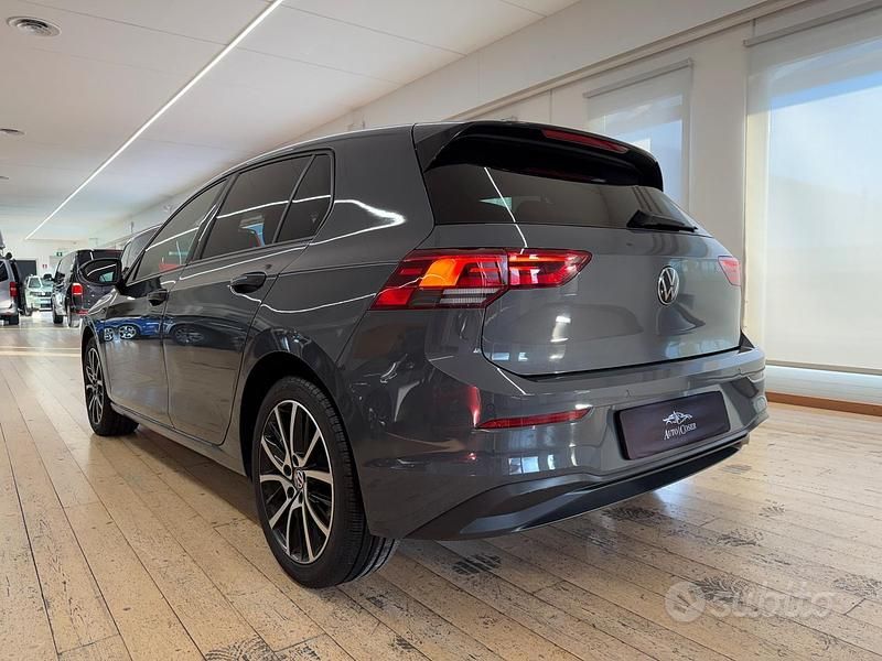 Usata VW Golf VII Sport 150 CV (110 kW) 2020 Grigio Berlina