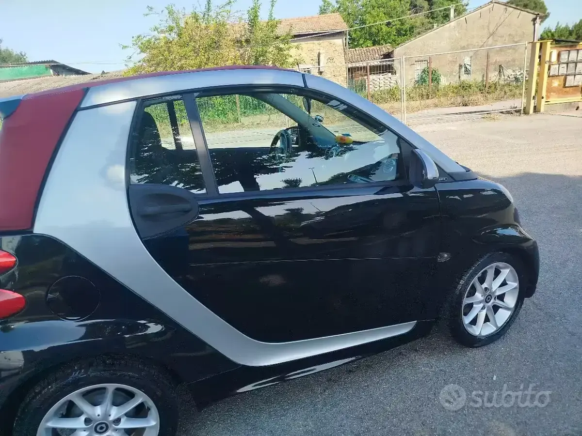 Usata Smart ForTwo Cabrio 71 CV (52 kW) 2012 Nero Cabrio