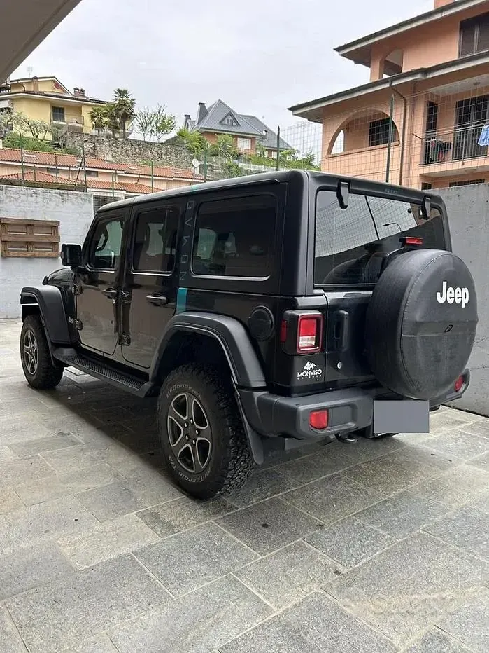 Usata Jeep Wrangler Sport 200 CV (147 kW) 2021 Nero SUV