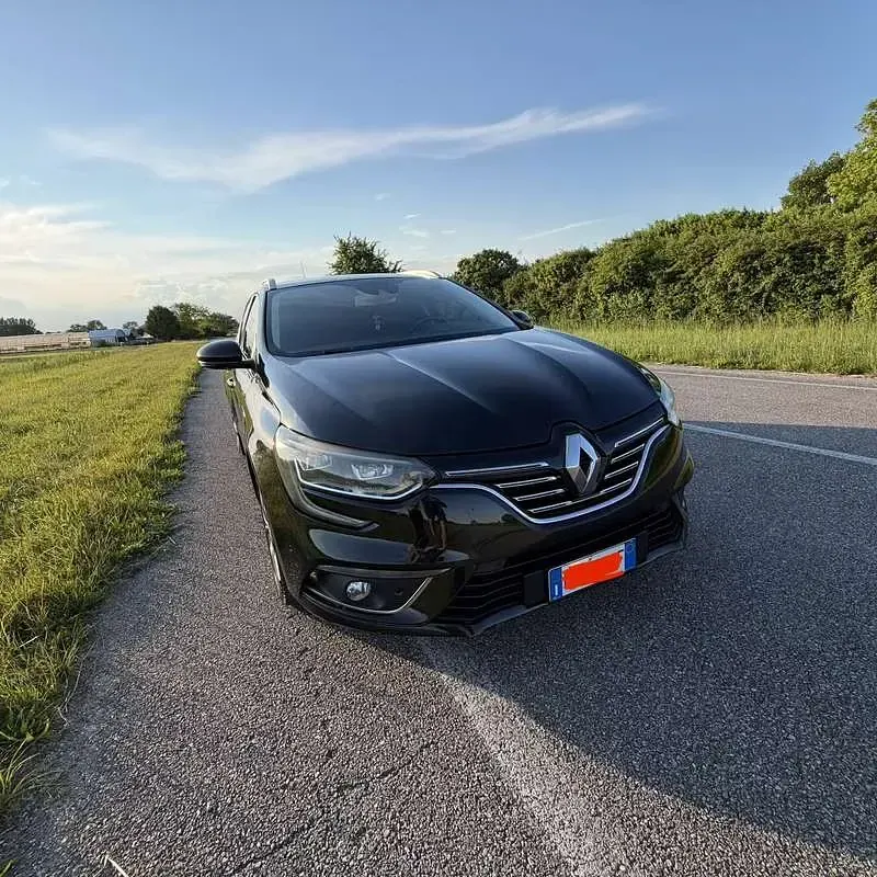 Usata Renault Mégane GrandTour Business 110 CV (80 kW) 2018 Station wagon