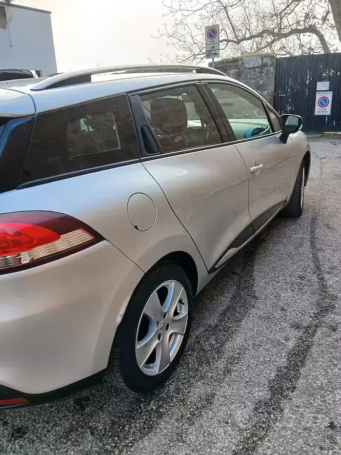 Usata Renault Clio GrandTour 75 CV (55 kW) 2015 Grigio Station wagon
